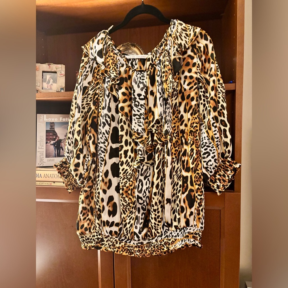 P.nygard Leopard Blouse P2P 23” L24”